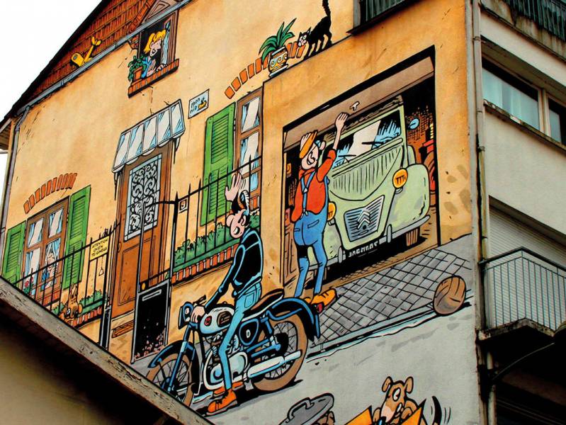 Weekend 2 days : Cruise to the comic's trip capital, Discover Angoulême by boat - from 356 euros