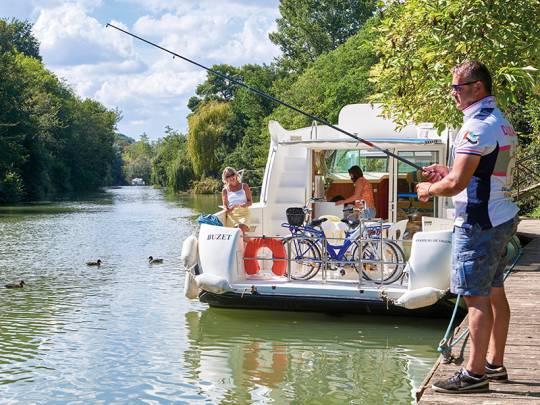 Boat and fishing in Aquitaine